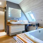Piscine Privee - Jacuzzi - Maison Du - 10 Pers * Marcq-en-Baroeul