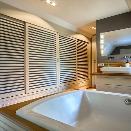 Piscine Privee - Jacuzzi - Maison Du - 10 Pers *